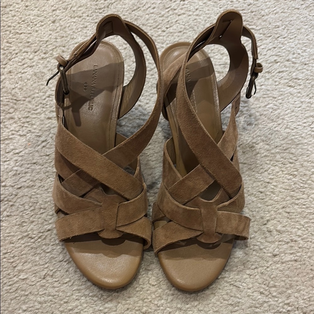 Banana Republic Tan Suede Women's Sandals